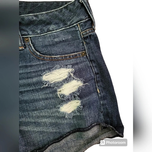 đź’•Abercrombie & Fitch distressed raw hem shorts - Picture 4 of 8